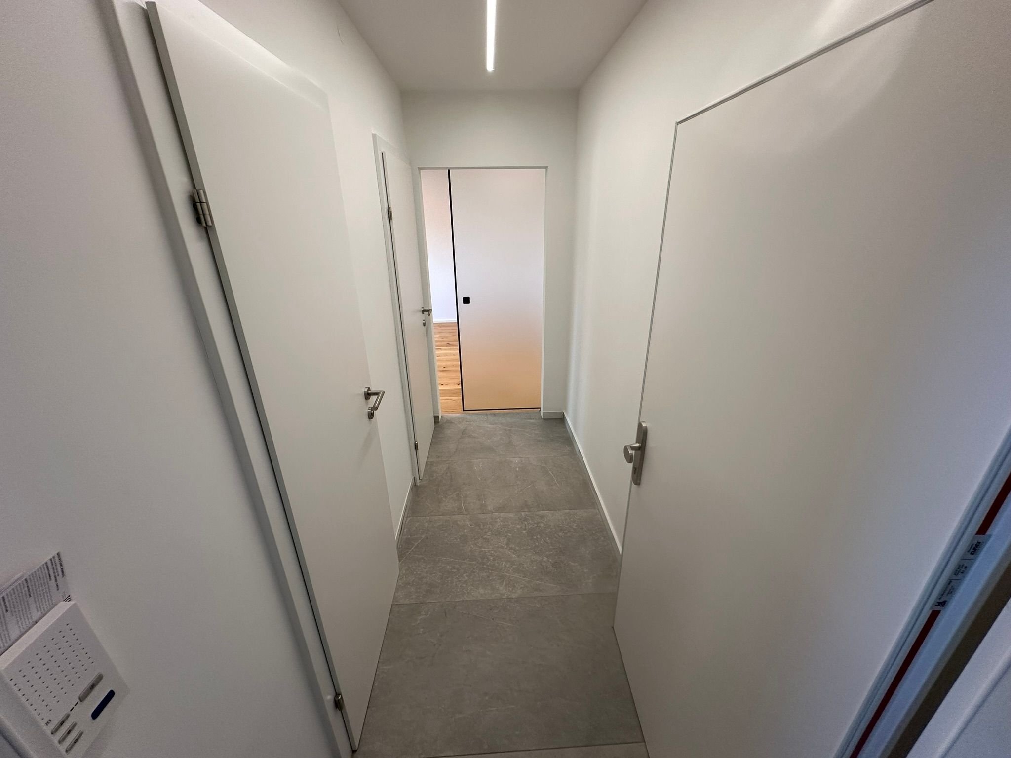 Zu Verkaufen Wohnung Mit Einbauk Che Und Mit Loggia In Sehr Guter Lage