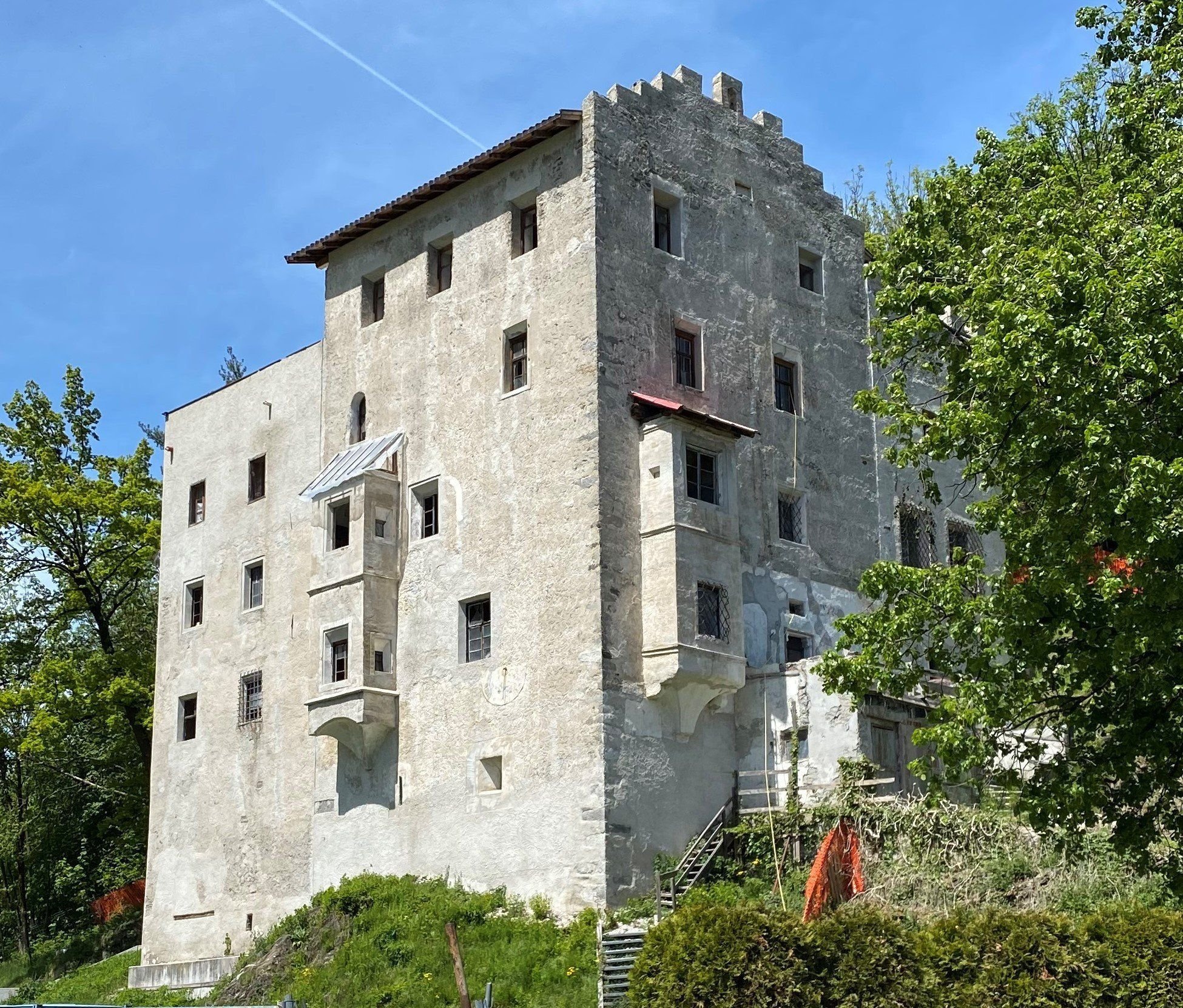 Schloss für Hotel MFH gewerbl oder privat Staatliche Zuschüsse