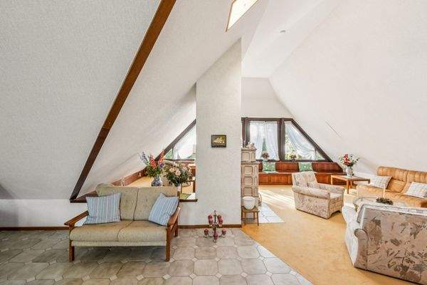 DACHGESCHOSS – ZIMMER 6