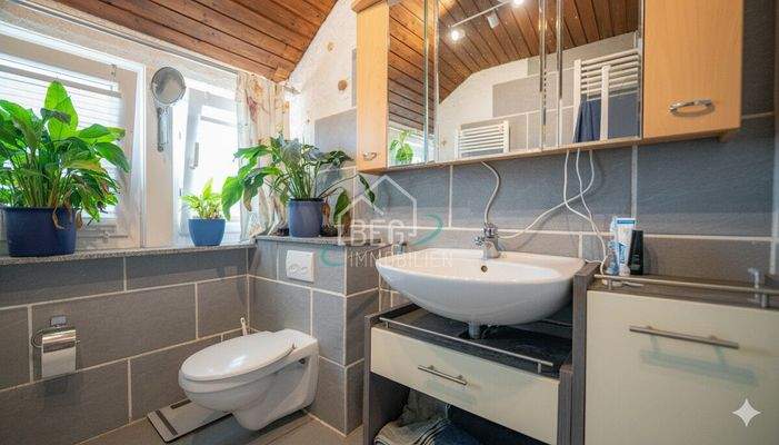 Generated Image December 04, 2025 - 5_00PM