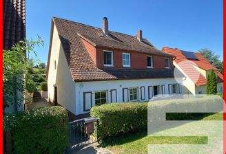 Ansicht Nord-Ost - Straßenseite