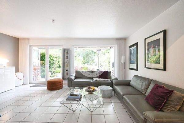 Wohnzimmer (Blick 2)