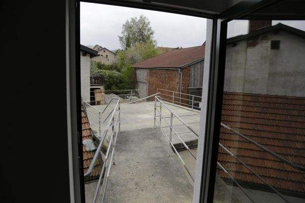 Brücke zur Dachterrasse