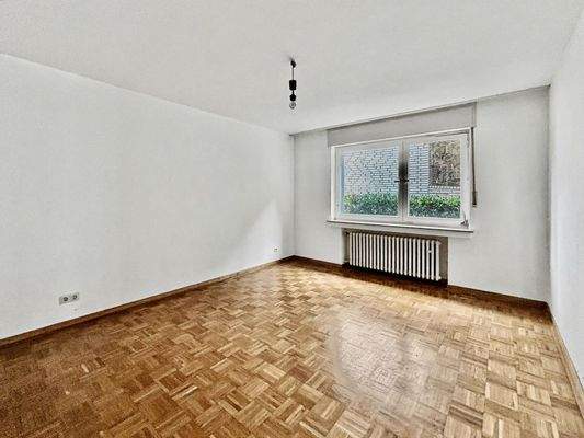 Schlafzimmer EG unmöbliert