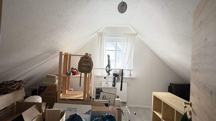 Raum im Spitzboden