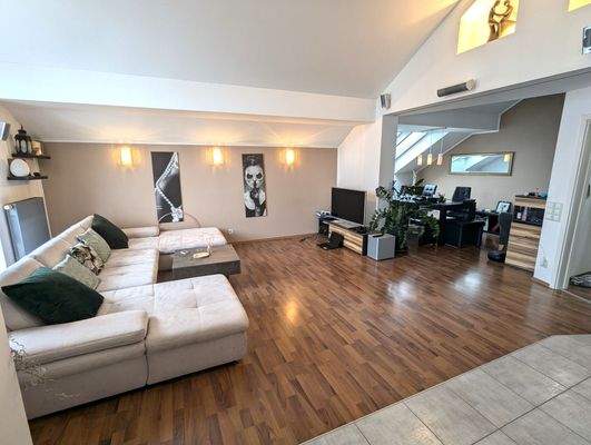 Wohn- und Essbereich Wohnung DG