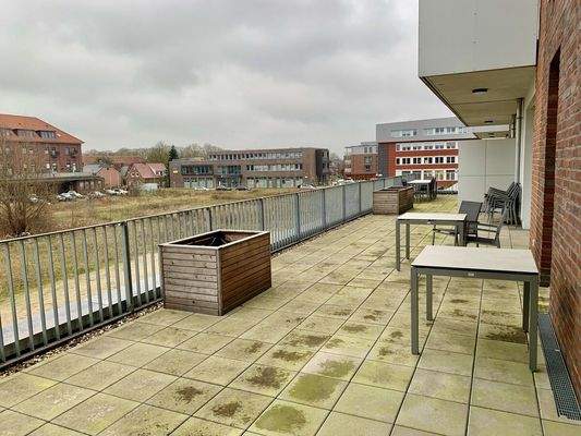 38. Gemeinschaft, Aufenthaltsraum, Gemeinschaftsterrasse 2