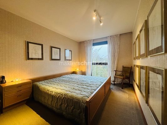 Schlafzimmer Ansicht 1