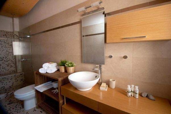 Kreta, Ammoudara bei Agios Nikolaos: Hochexklusive fünf-Schlafzimmer-Villa mit traumhafter Aussicht