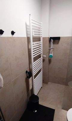 Bad - Heizung u Handtuchwärmer