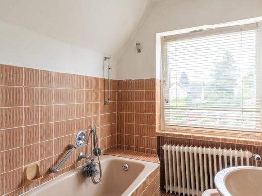 Wannenbad Einfamilienhaus.jpg