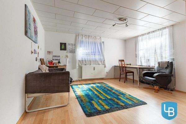 Heller Wohnbereich im KG