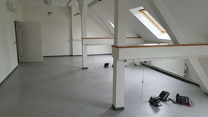 großes Büro 2