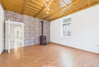 Wohnzimmer mit Schwedenofen