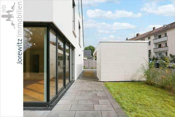 007 - Zugang Carport