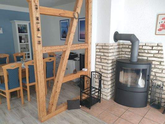 EG Wohn- & Esszimmer mit Kaminofen