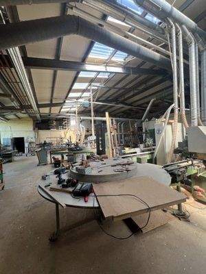 10 Produktionshalle innen rechts