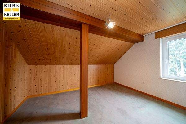 Dachzimmer Wohnhaus DG