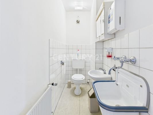 Toiletten im Erdgeschoss