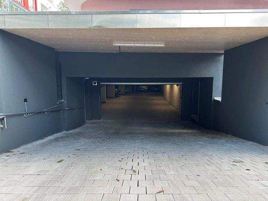 Tiefgarage Haus A - Zufahrt 02.JPG