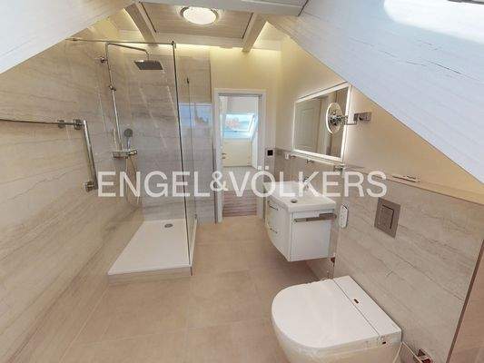 Modernes Tageslichtbad