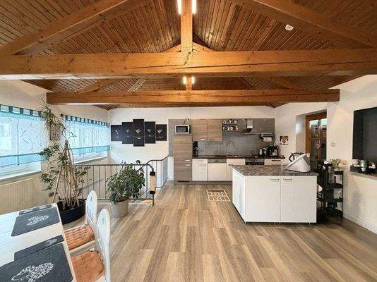 Küche im Wohnturm.jpg