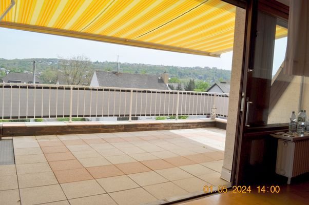 DG, Terrasse mit Markise