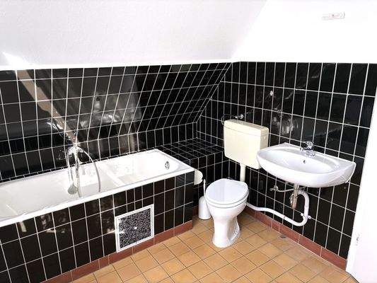 Wannenbad mit Tageslicht