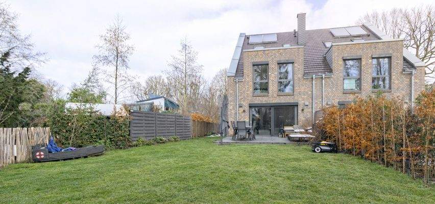 Lagebild 1 (Collage)