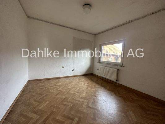 Zimmer 2, OG 