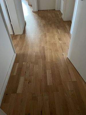 Wohnung - Flur mit Echtholzparkett