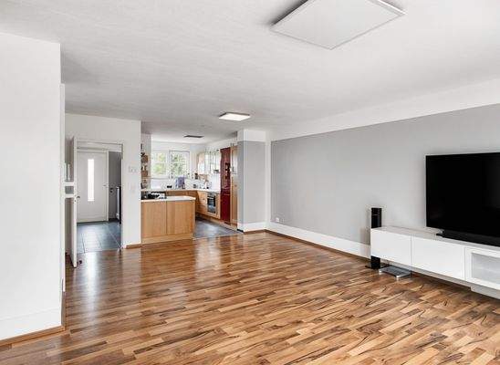 Wohn-/Esszimmer - (KI generiert)