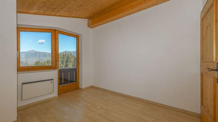 KITZIMMO-Dachgeschosswohnung in sonniger Ruhelage - Immobilien Jochberg.