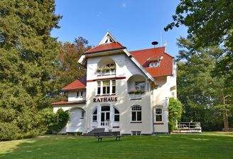 hinter historischen Mauern