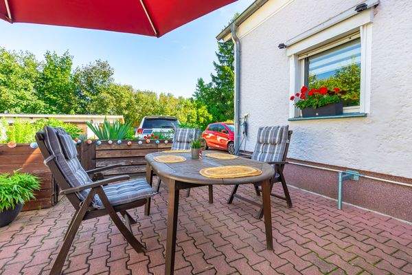 Gepflasterte Terrasse