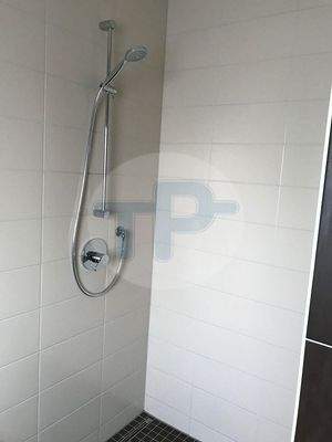 Dusche (2)