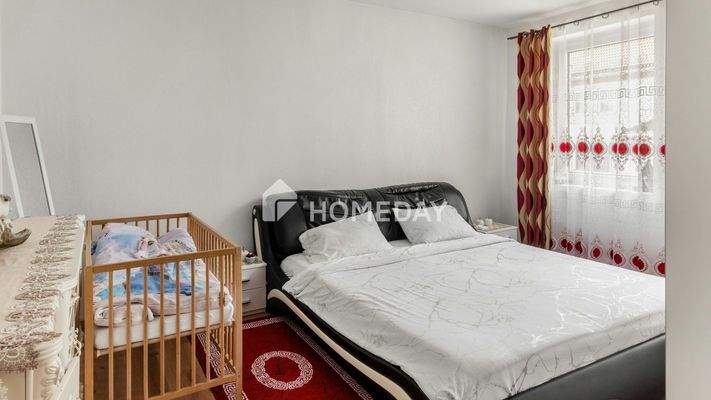 1. OG Elternschlafzimmer 1