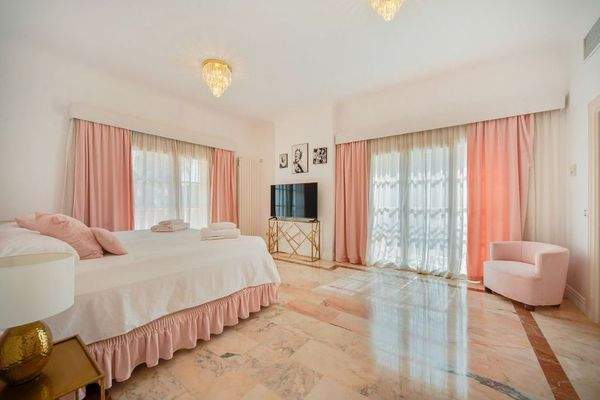 luxus-ferienvilla-son-vida-beverly-hills-052