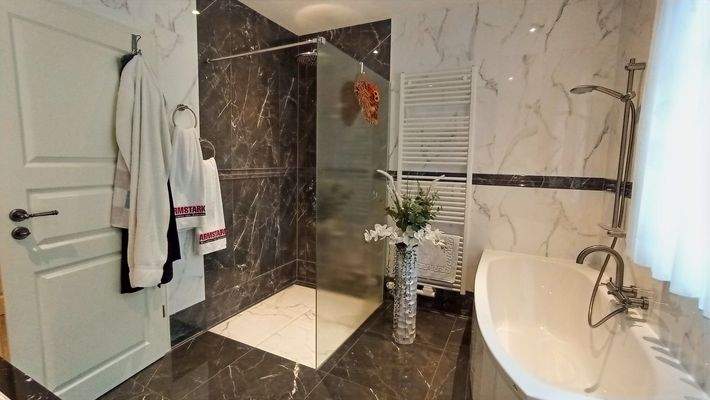 Badezimmer Ansicht 3