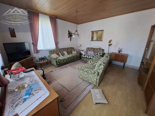 4 Wohnzimmer Whg. 1 EG Haupthaus