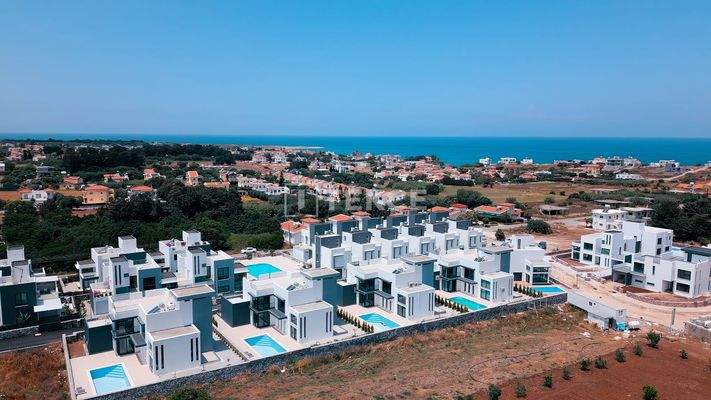 Detached Villas in Advanced Complex in North Cyprus Girne