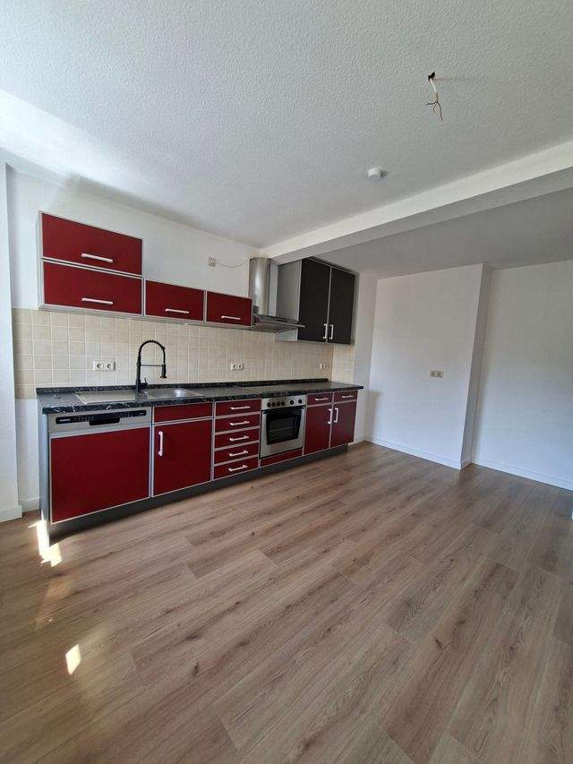 Helle 2 Raum Dachgeschosswohnung nach Renovierung zu vermieten - Foto 2