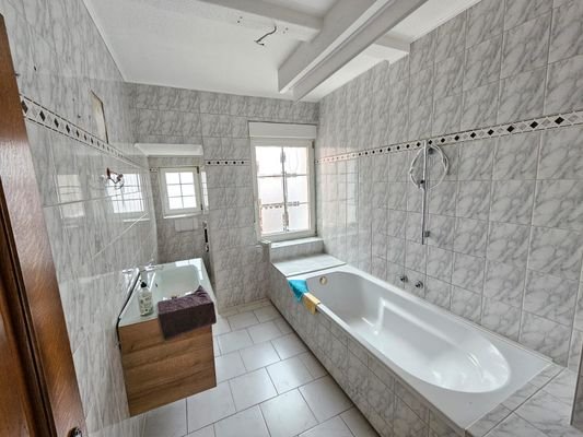 Badezimmer 2. OG