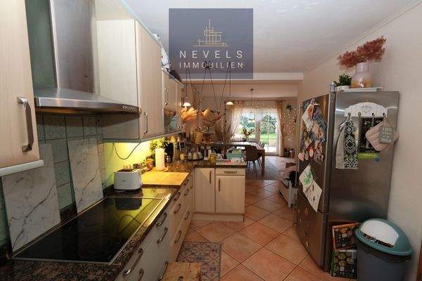 Blick Küche zum Garten