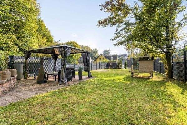 26. Terrasse im hinteren BBereich des Gartens