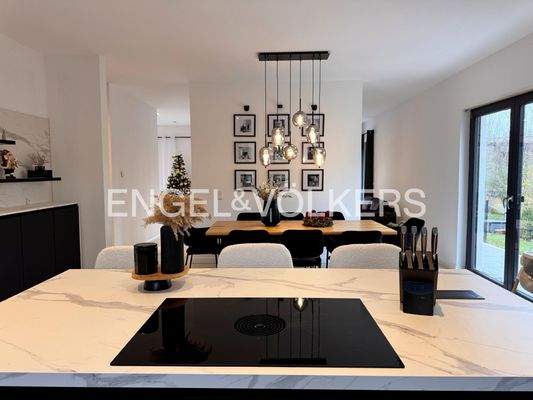 Essbereich mit Küche