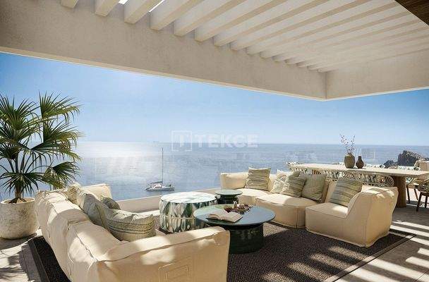 Beachfront Sophisticated Villas with Infinity Views in Almuñecar