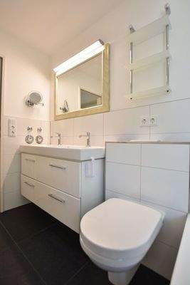 Voll- und Duschbad 1.5.