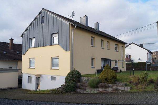 Zweifamilienhaus EG mit Garten