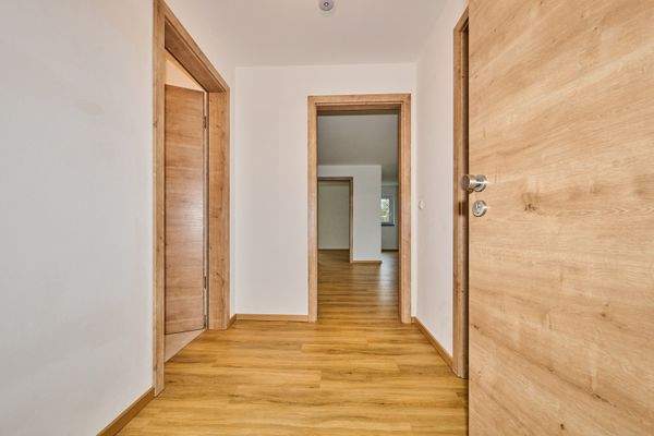 WHG 1 Straubing Flur